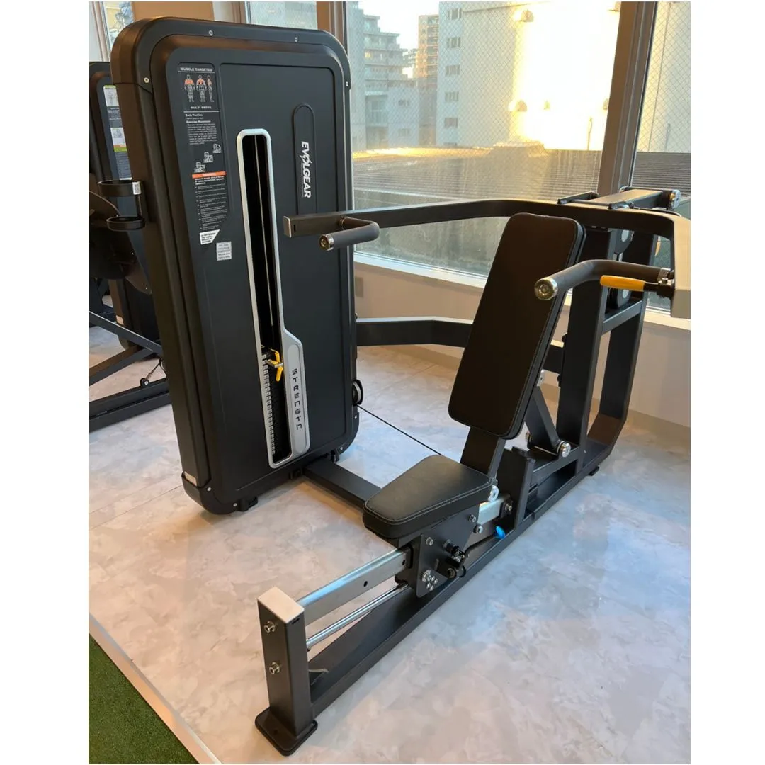 肩周囲の筋力マシーン 三角筋のトレーニング